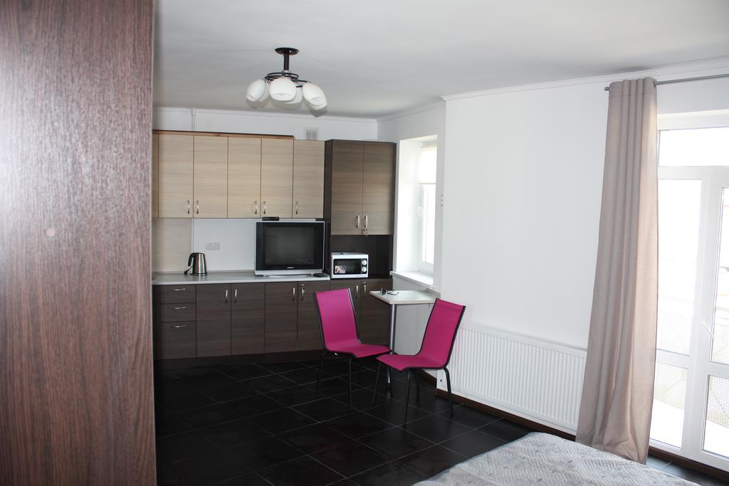 Suite On Railway Station Ivano-Frankivsk Quarto foto