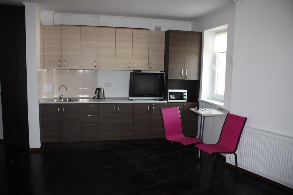 Suite On Railway Station Ivano-Frankivsk Quarto foto